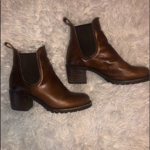 Frye Sabrina Chelsea 8